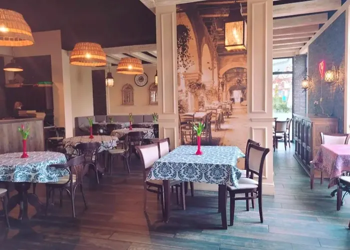 Dolores Polanki Park アパート